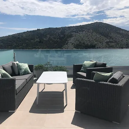 Apartament White House